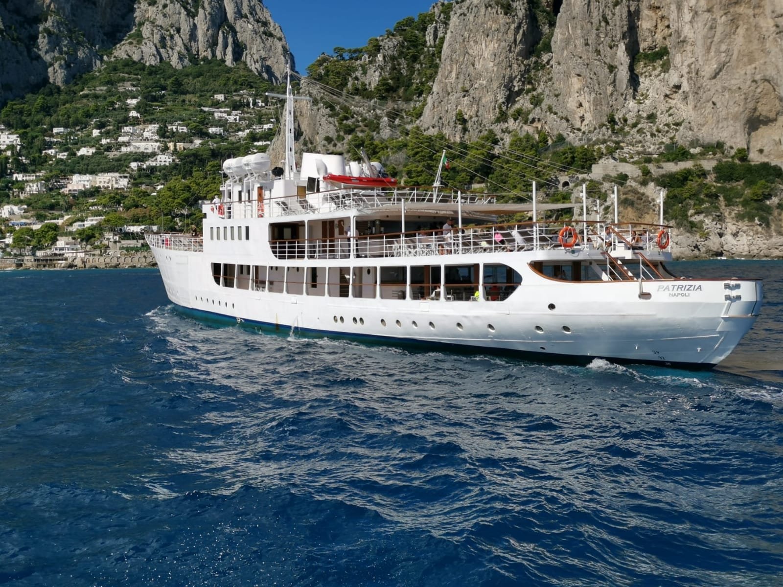 Motonave Patrizia at sea